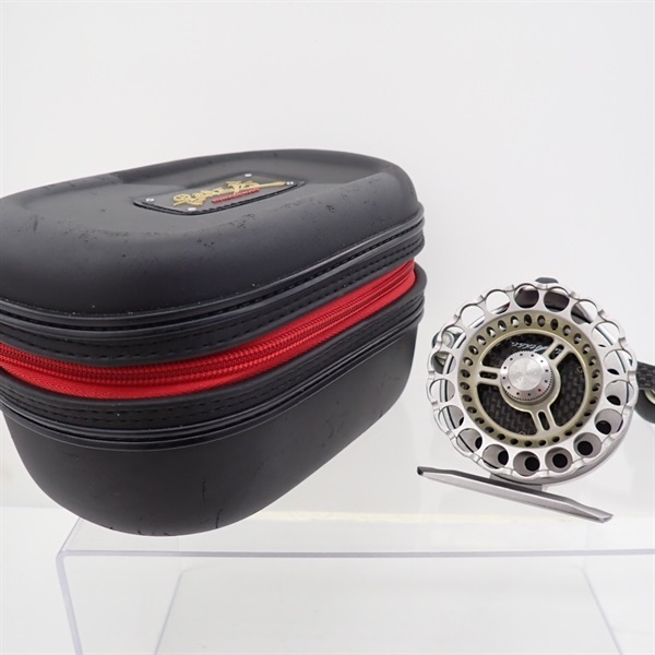 カセ筏師アスリートラガー６５Ｄ－ＴＧ 左